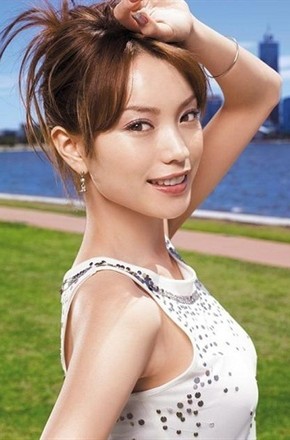 蛯原友里